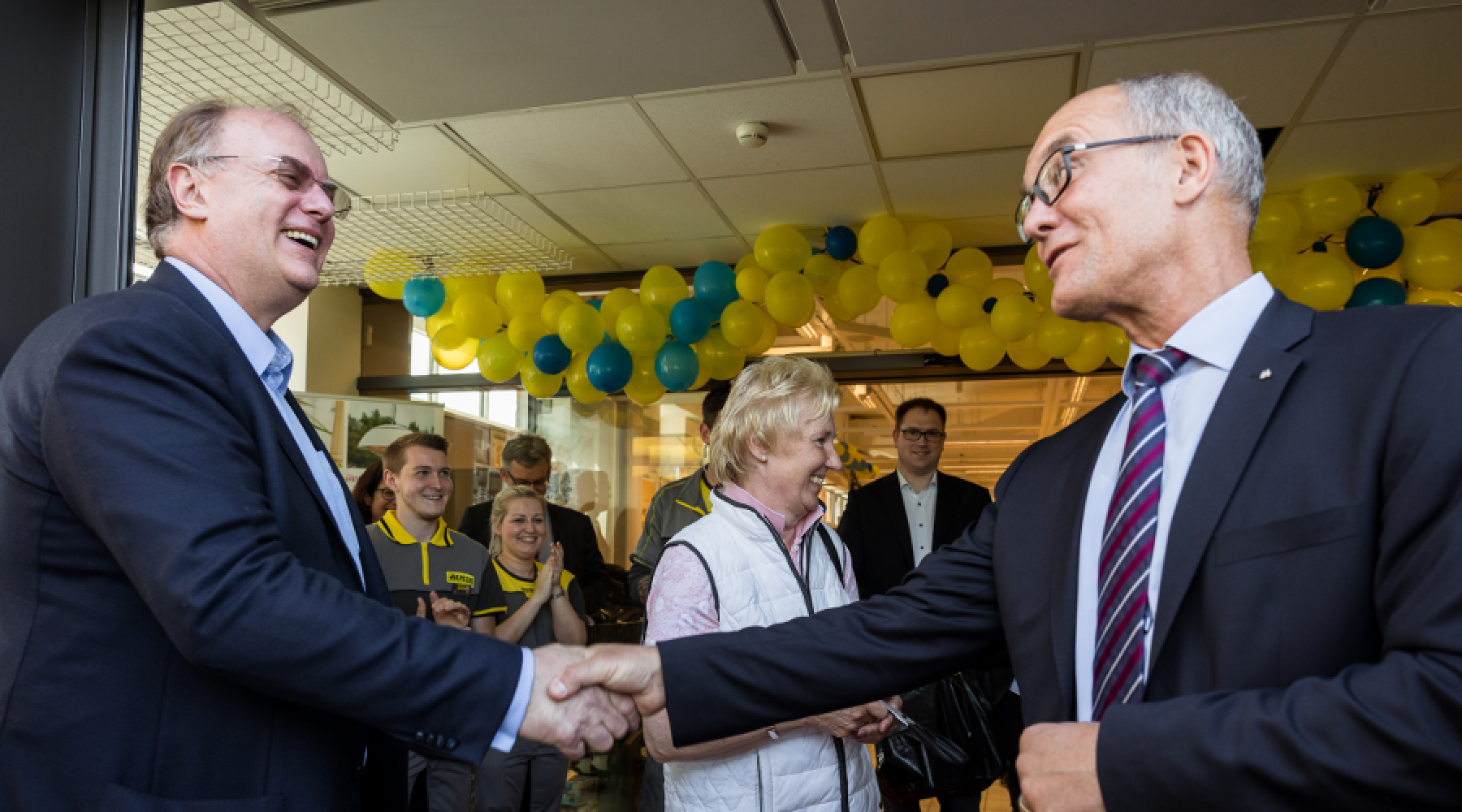 Anders Forsgren, einer der Gründer von Rusta, und Lübecks Senator Sven Schindler