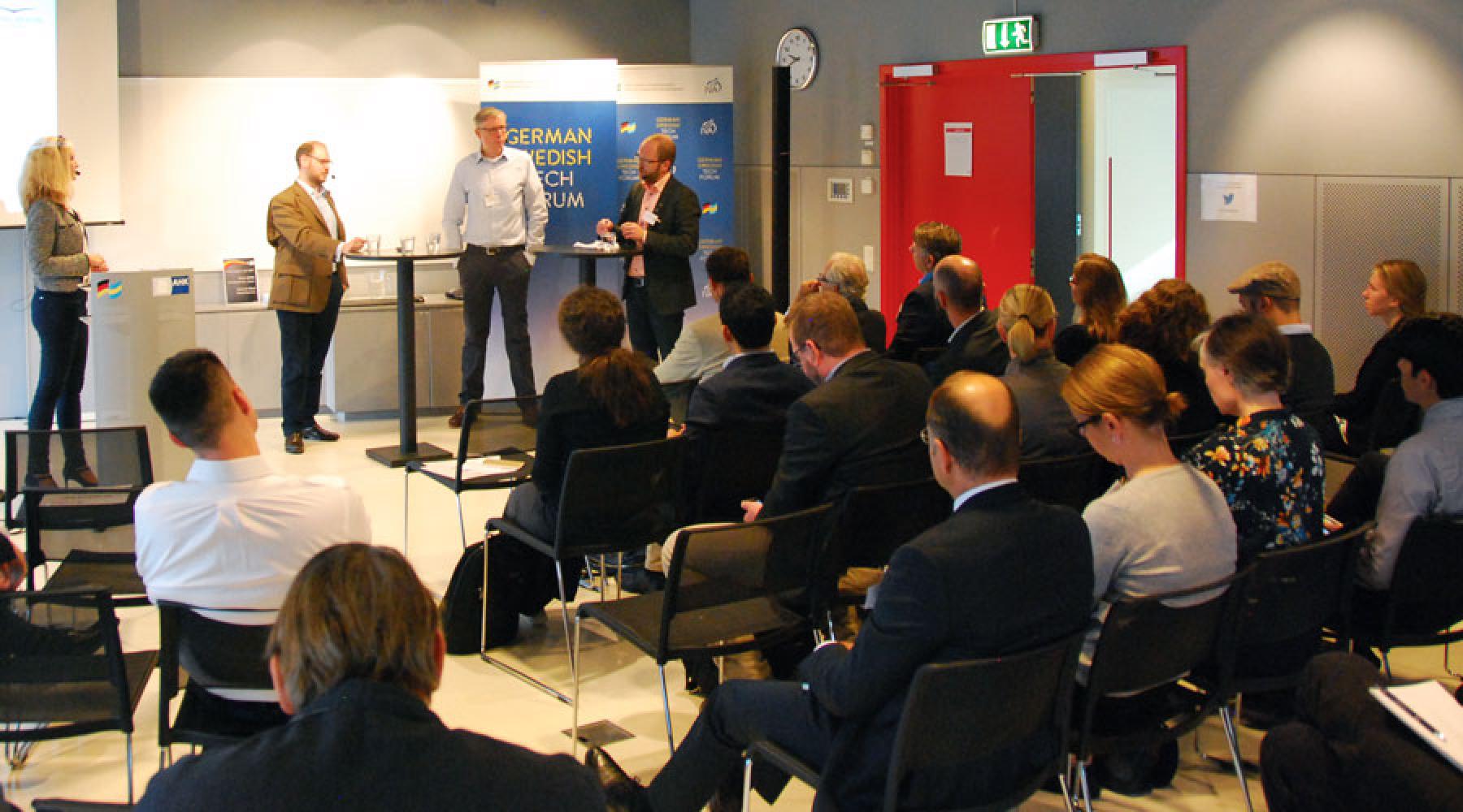 Besucher des E-Health-Seminars in der Deutsch-Schwedischen Handelskammer