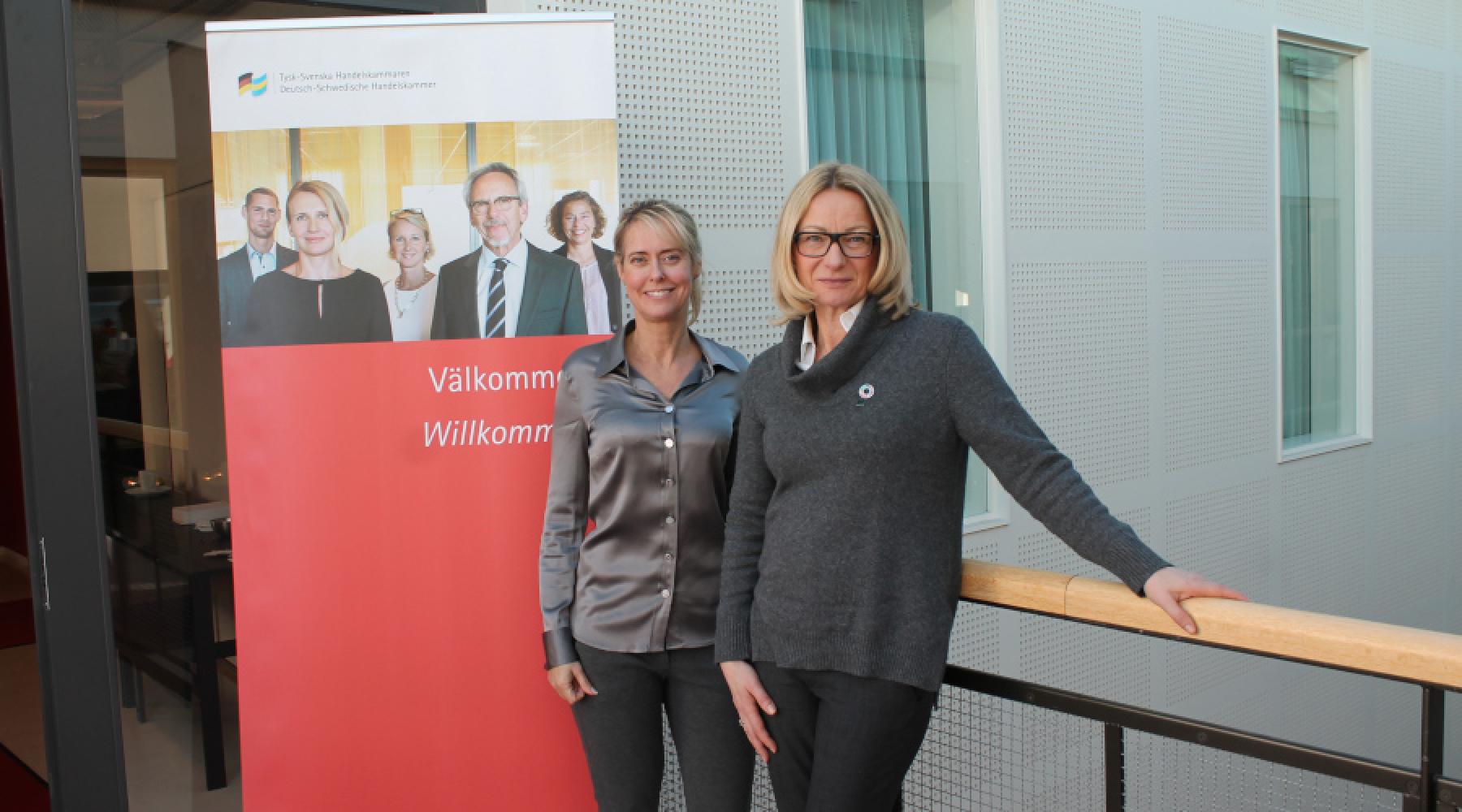 Maike van den Boom und Annelie Johansson, Happy Economy, beim Frühstücksseminar der Deutsch-Schwedischen Handelskammer