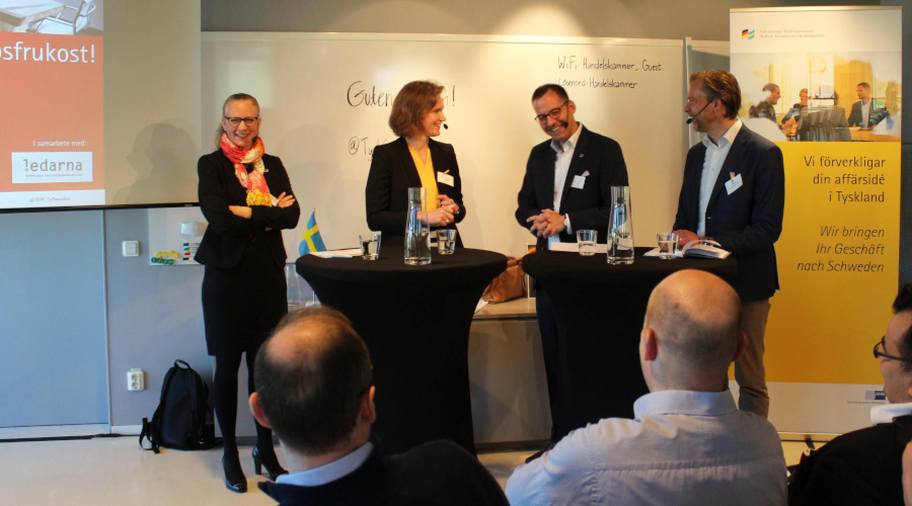 Ninni Löwgren, Emma Rönnmark, Dr. Matthias Heiden und Peter Berg bei der Deutsch-Schwedischen Handelskammer in Stockholm