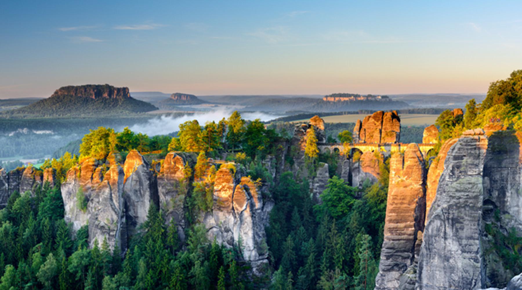 Bastei i nationalparken Sächsische Schweiz