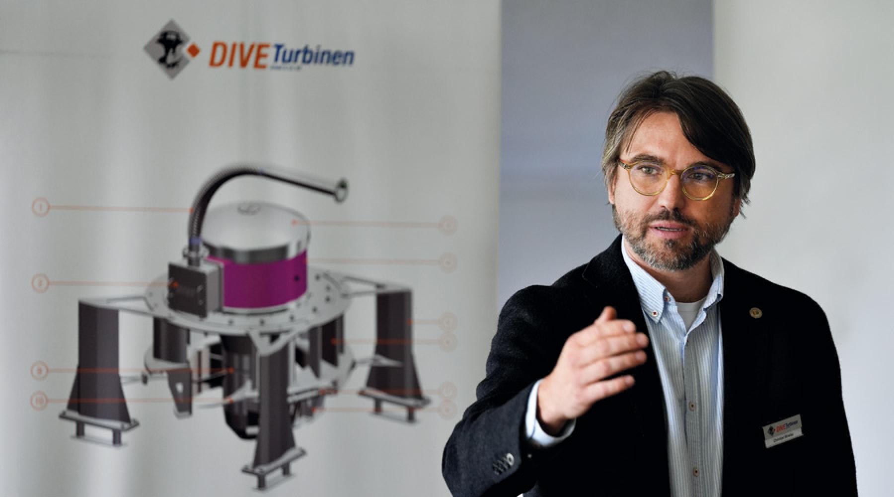 Christian Winkler, Vertriebs- und Produktmanager bei DIVE Christian Winkler, Vertriebs- und Produktmanager bei DIVE