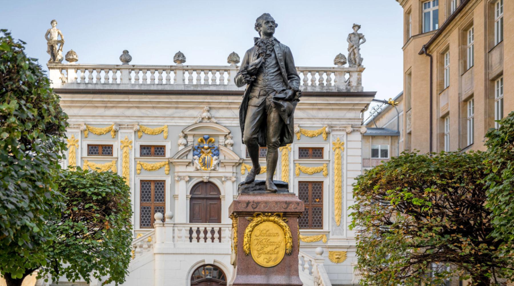 Goethe-statyn vid Leipzigs vackra Naschmarkt